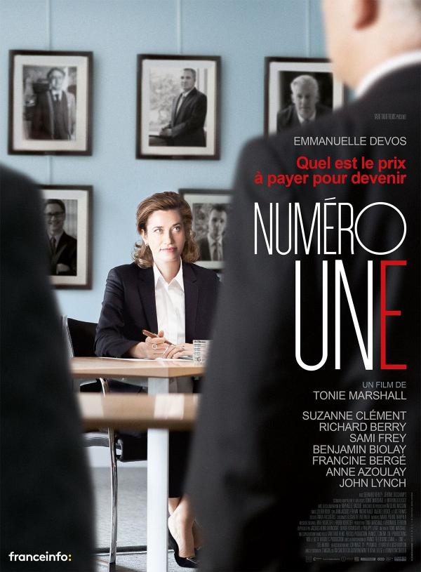 « Numéro Une » : Une femme peut-elle exercer le pouvoir dans un monde machiste ? Rencontre avec la cinéaste Tonie Marshall