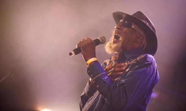 Robert Finley + Lowland Brothers au Grand Mix